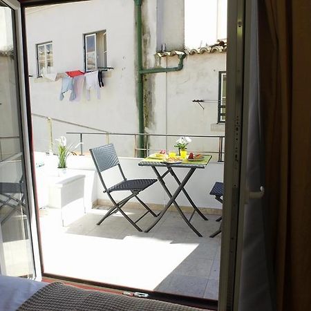 Alfama 44 Apartment Lisbon Bagian luar foto